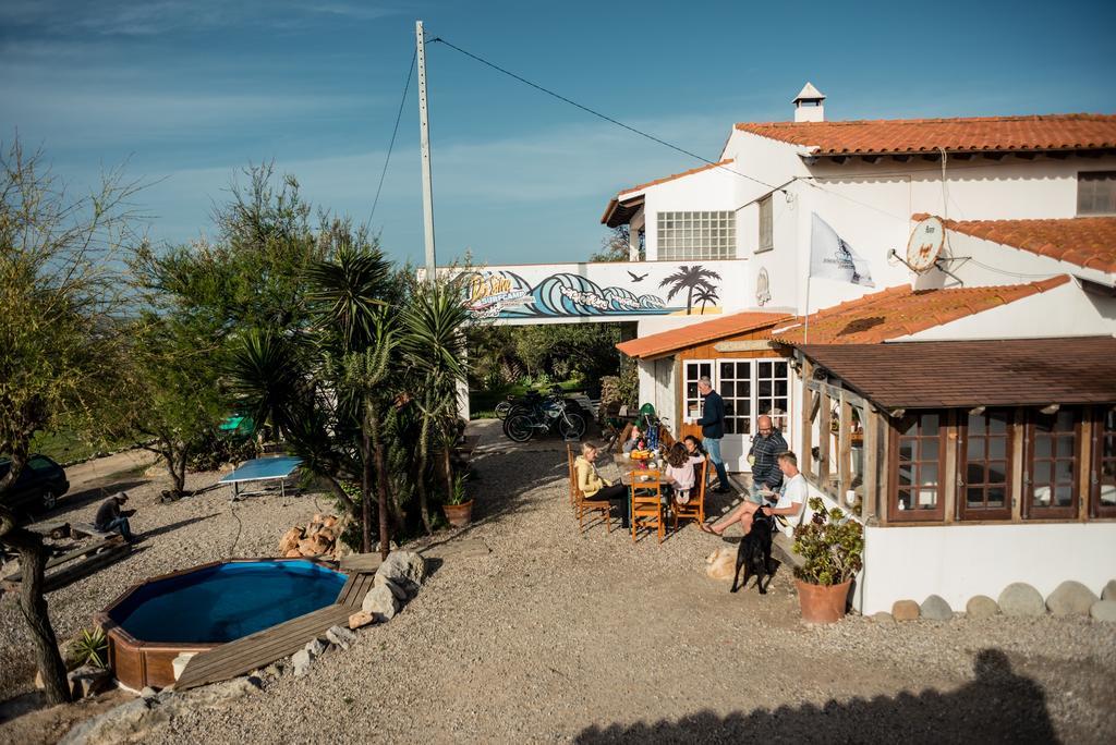Da Silva Surfcamp Hostel Areia Branca Exterior photo