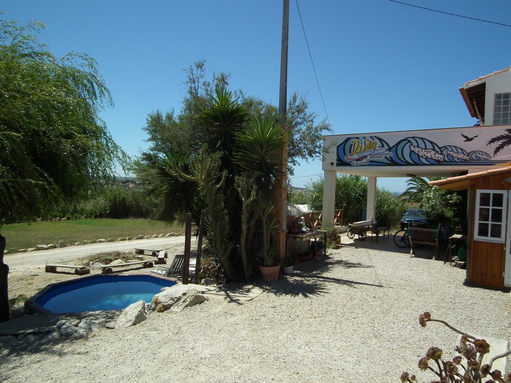 Da Silva Surfcamp Hostel Areia Branca Exterior photo